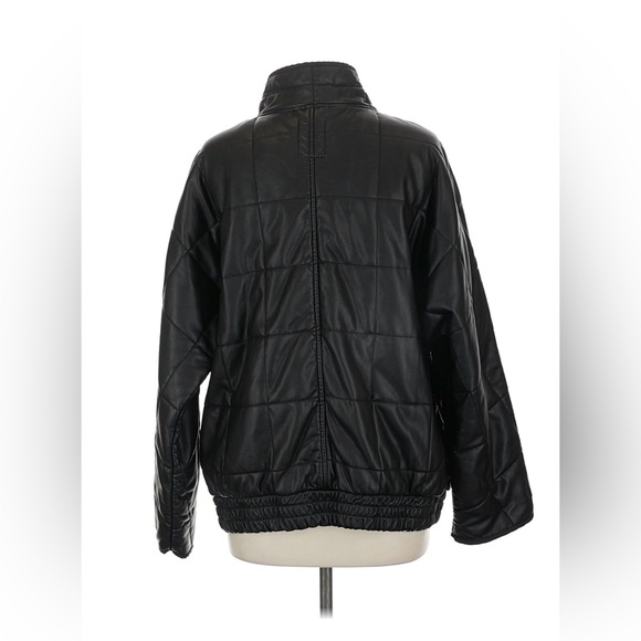 FREE PEOPLE We the Free Black Vegan Leather Quilted Dolman Jacket EUC Size Large - Picture 3 of 7